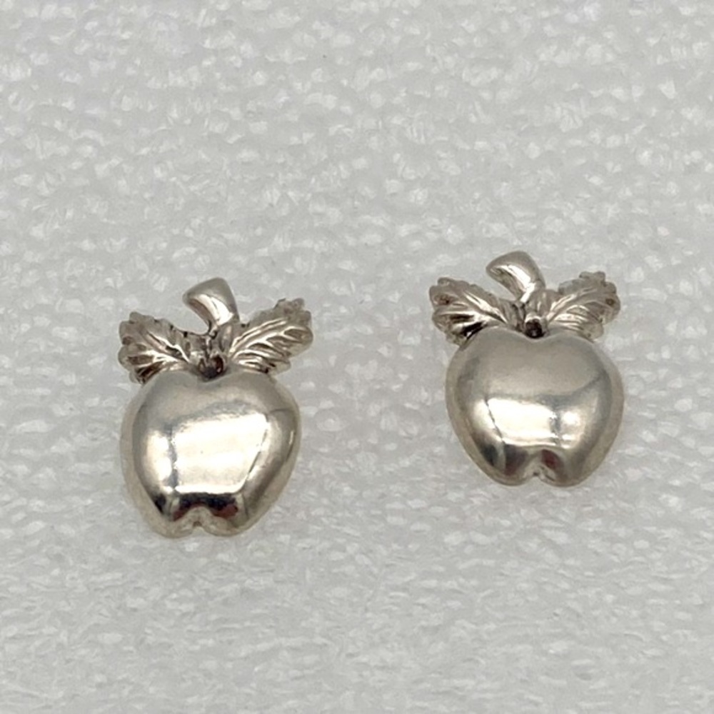 925 Apple Pierced Earrings